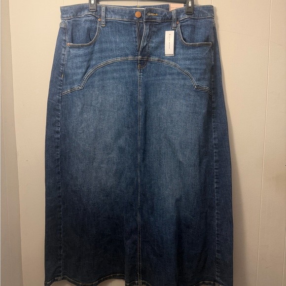 Lane Bryant Dresses & Skirts - Lane Bryant Classic Midwash Denim Maxi Skirt